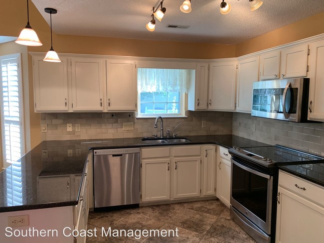 Building Photo - 3 br, 2.5 bath House - 1673 Coventry Road