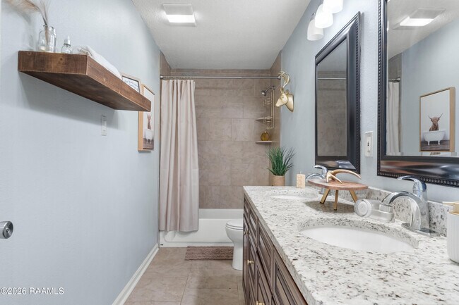 Foto del edificio - 401 Pinto St