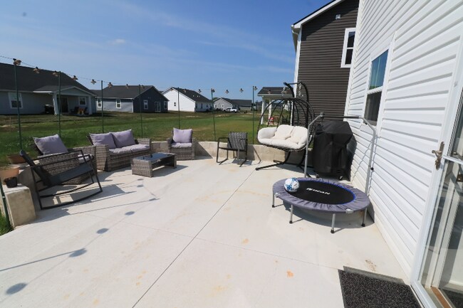 Foto del edificio - 1748 Plum Brook Dr