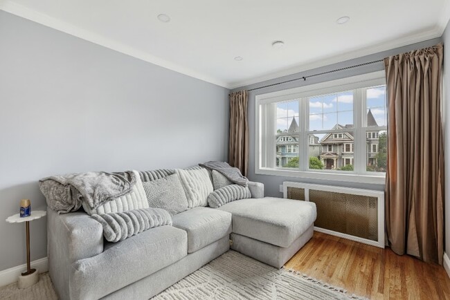 Foto del edificio - 6312 Beach Channel Dr