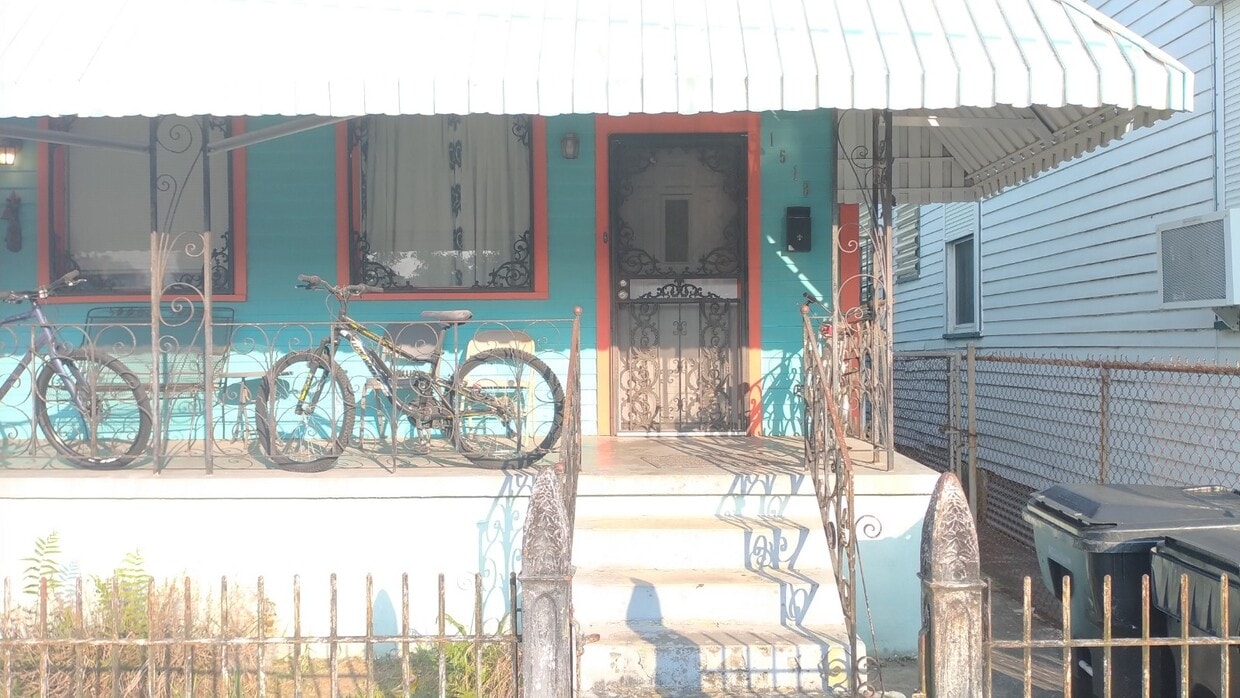 Primary Photo - 1518 Paul Morphy St