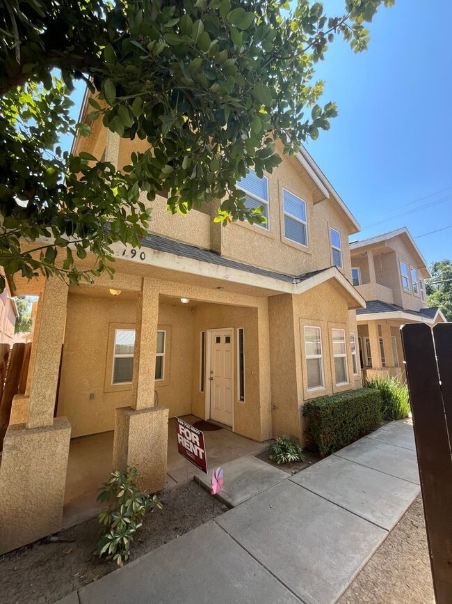 Building Photo - Spacious two-story home Available Now!