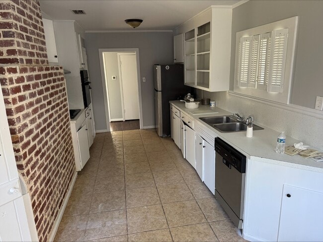 Cocina - 1904 Jeanette St