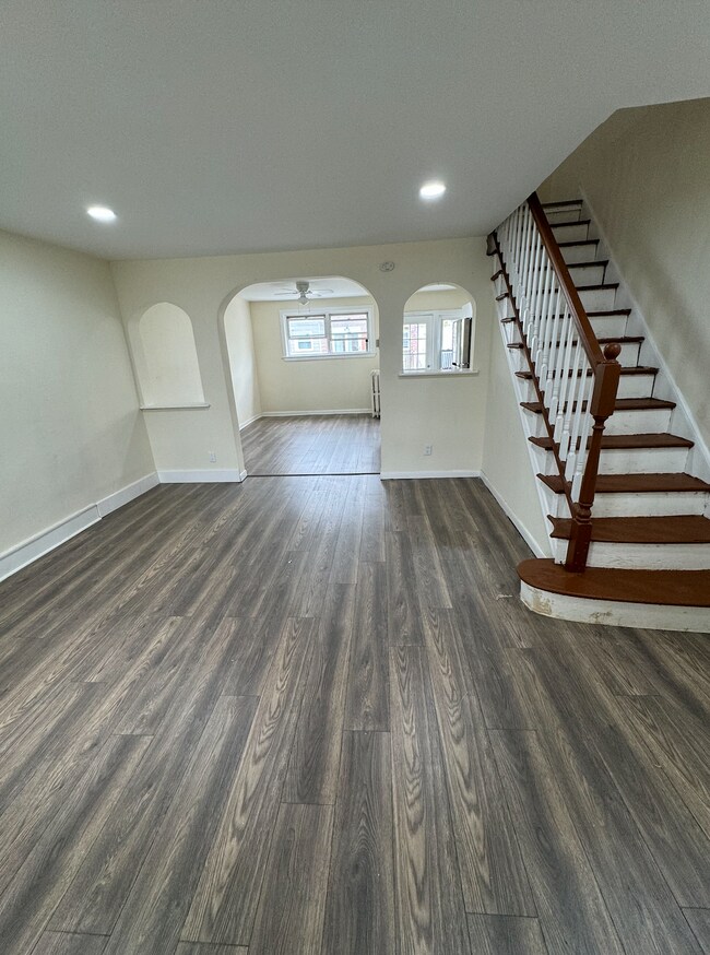Foto del edificio - 7101 Radbourne Rd