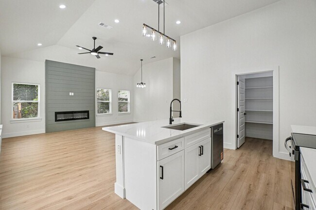 Foto del edificio - 1626 Stoneman St