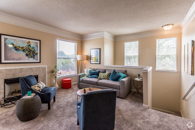 Chimenea y sala de estar Sala de estar | Apartamentos en Memphis TN | Apartamentos Waterford Place - Waterford Place Apartment Homes