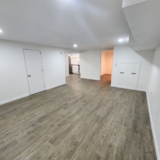 Foto del edificio - 2108 Laurel