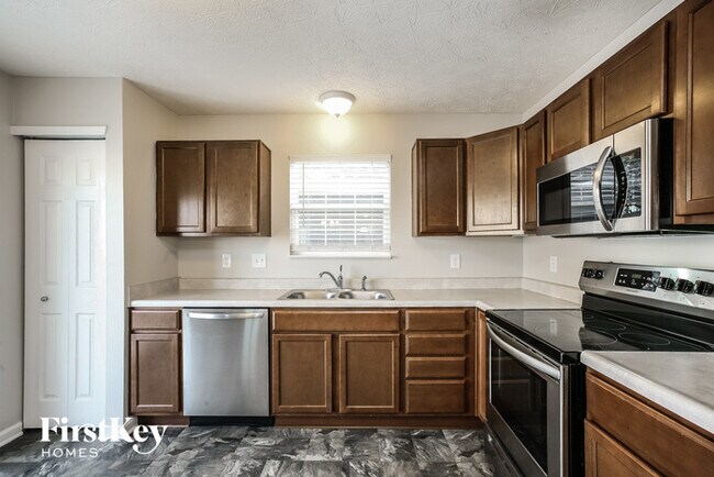 Building Photo - 5239 Brandywine Dr