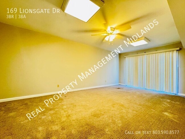 Building Photo - 169 Lionsgate Dr