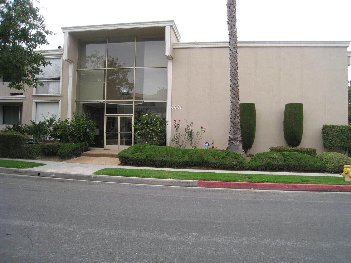 Primary Photo - 6601 Springpark Ave