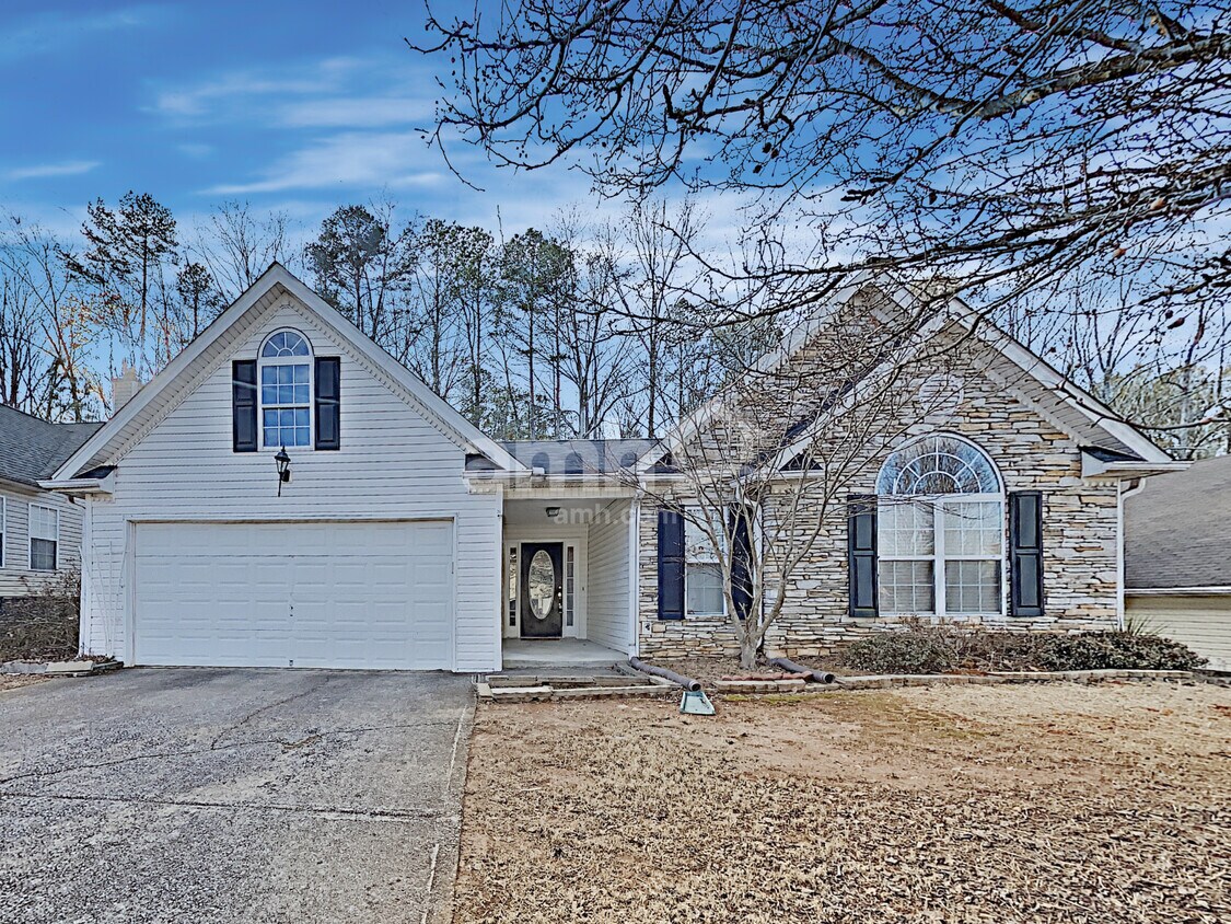 Foto principal - 211 Christopher Drive
