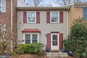 Building Photo - 1535 Chatham Colony Ct