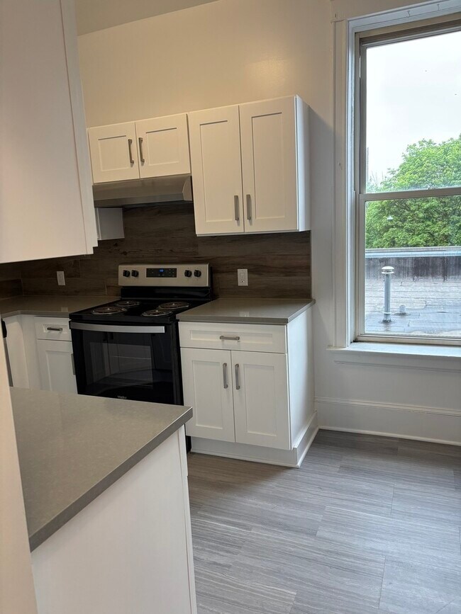 Foto del edificio - 5704 S Kenwood Ave