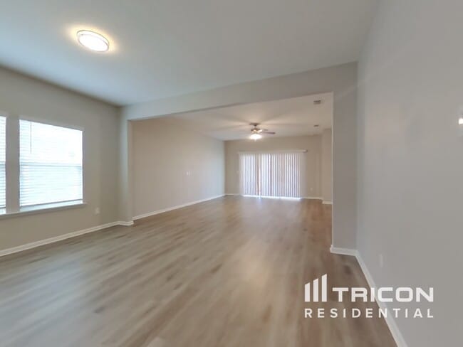 Foto del edificio - 164 Bloomfield Wy