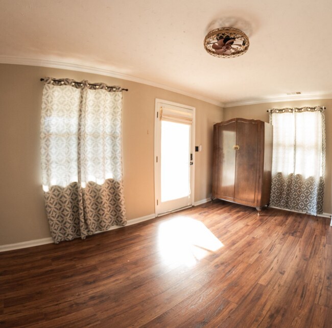 Entrance/Living Room - 2513 New York Ave