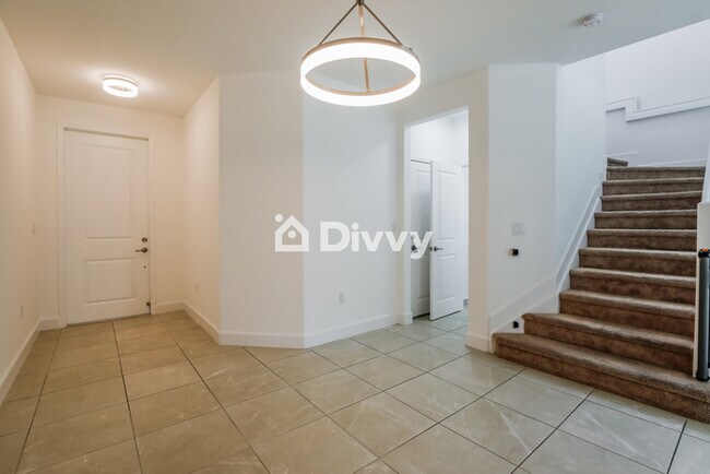 Foto del edificio - 5523 NW 50th Ter, Tamarac, FL 33319