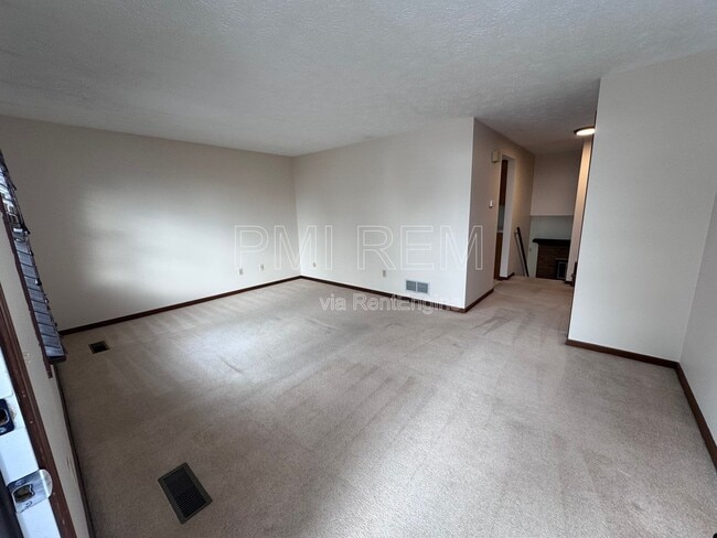 Building Photo - 1532 Lupe Ave NW