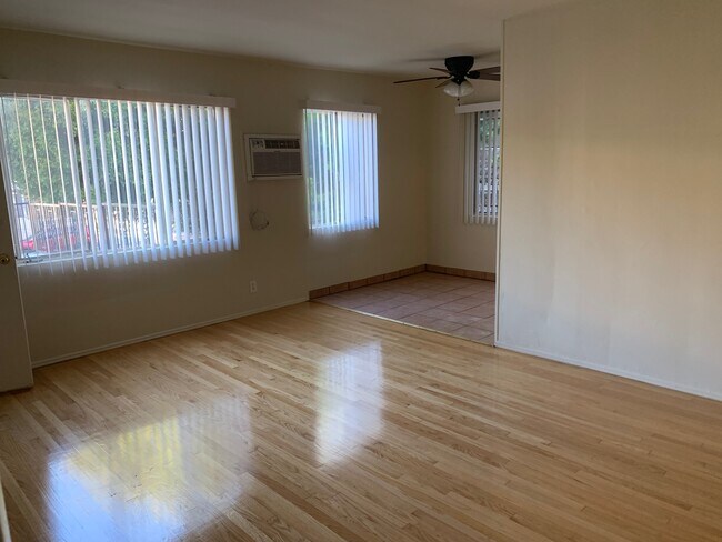 Foto del edificio - 1760 Silver Lake Blvd