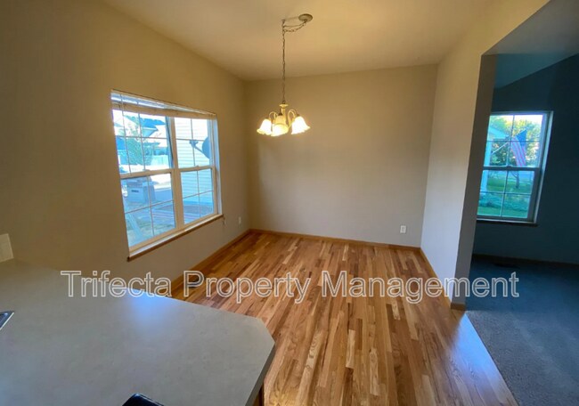 Foto del edificio - 1333 Fairfield Ave