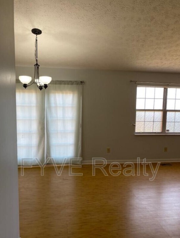 Building Photo - 6021 Newington Ln
