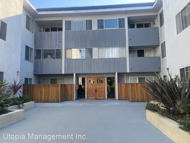 Foto del edificio - 1 br, 1 bath House - 6150 Buckingham Pkwy ...