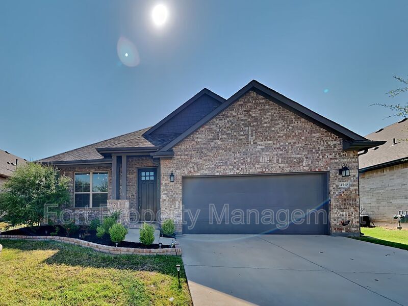 Primary Photo - 14540 Frog Lake Dr