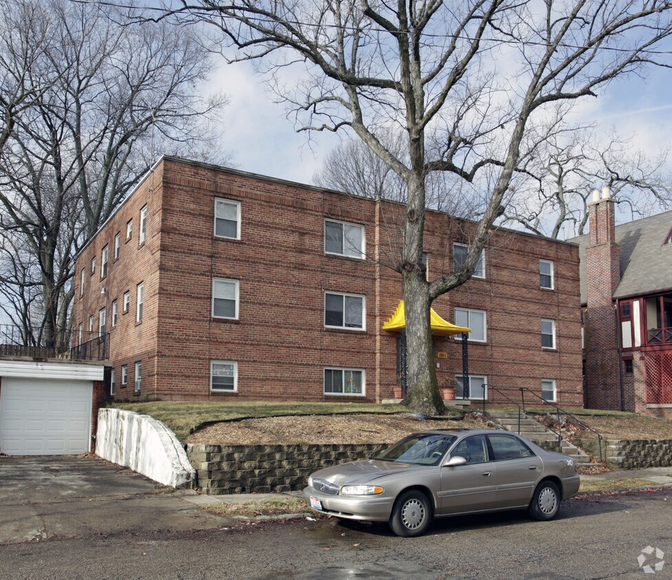 Building Photo - 1011 Linda Vista Ave