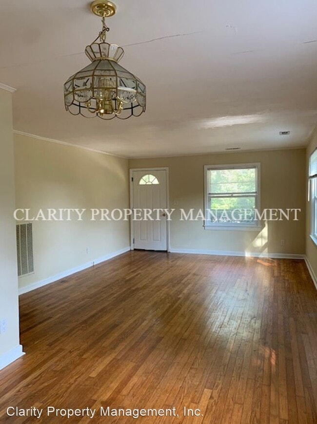 Building Photo - 3 br, 1 bath House - 1350 Stuart Ave
