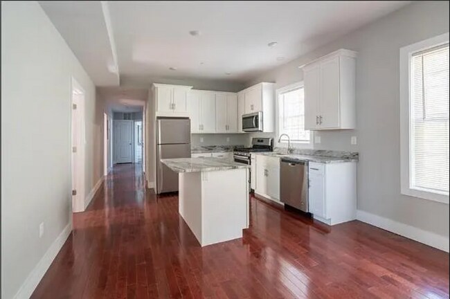 Foto del edificio - 33 Covington St