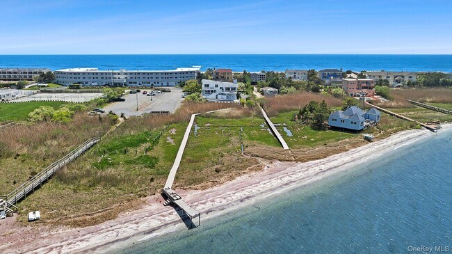 Foto del edificio - 588 Dune Rd