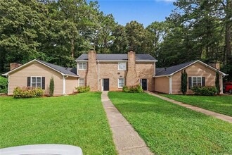 Building Photo - 2623 Dorian Dr SW
