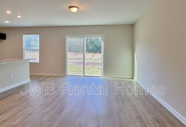 Foto del edificio - 8566 Cheryl Ann Ln