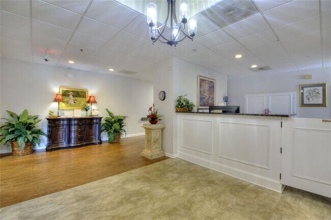 Foto del edificio - 425 Mount Vernon Hwy NE