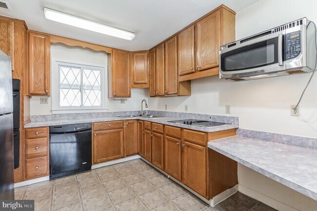 Foto del edificio - 6511 Virginia Hills Ave