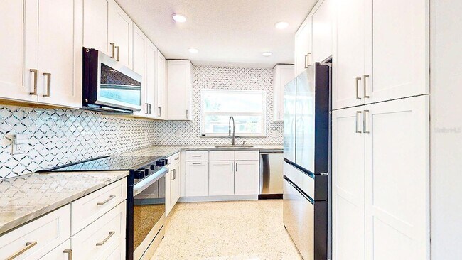 Foto del edificio - 10133 4th St E