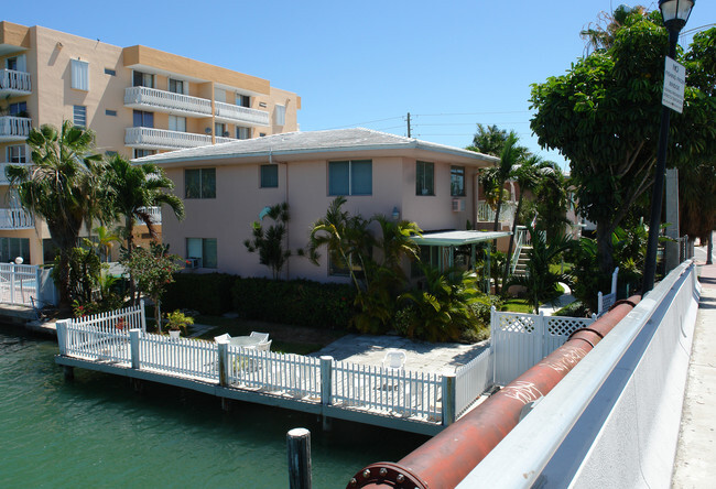 Foto del edificio - Edgewater Manor Apartments