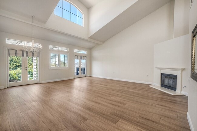 Building Photo - 2338 Cartegena Way