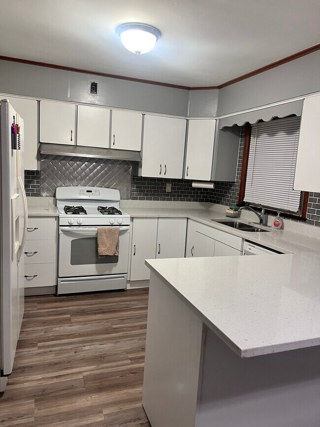 Foto del edificio - 1160 W Marion St