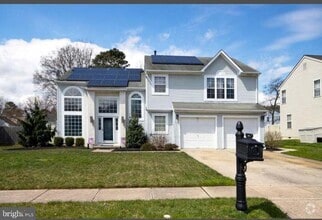Building Photo - 14 Wood Thrush Ave
