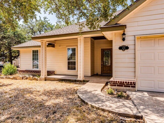 Building Photo - 435 Summit Ridge Dr N