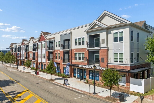Building Photo - Station at Hatboro