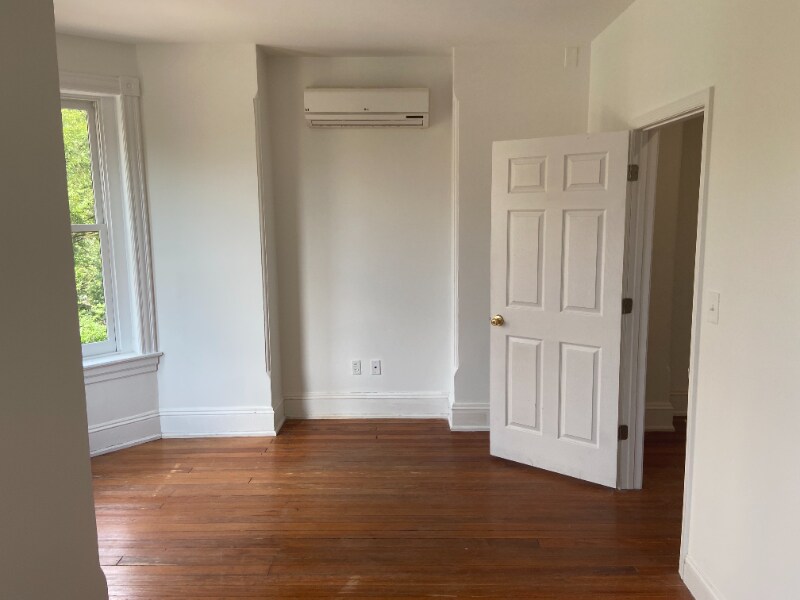 Foto principal - 2148 F St