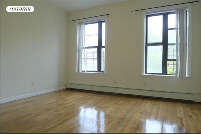 Building Photo - 1842 7th Ave