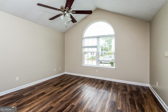 Building Photo - 1345 N Hampton Dr
