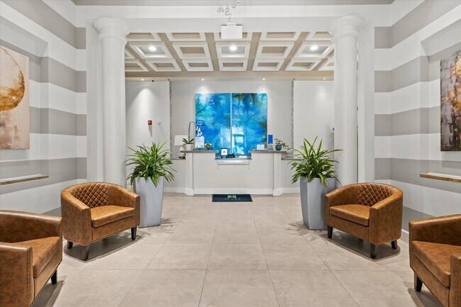 Building Photo - 300 S Duval St