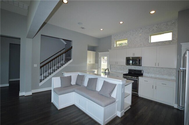 Building Photo - 1775 Rowdy Loop