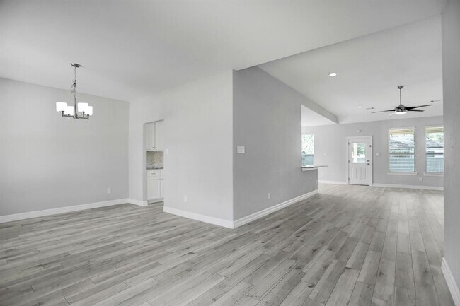 Foto del edificio - 1541 Primrose St