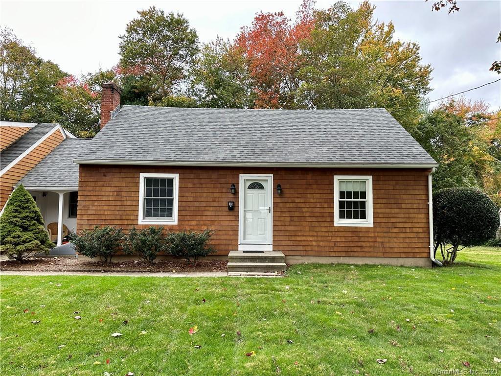 Primary Photo - 31 Cottage Pl