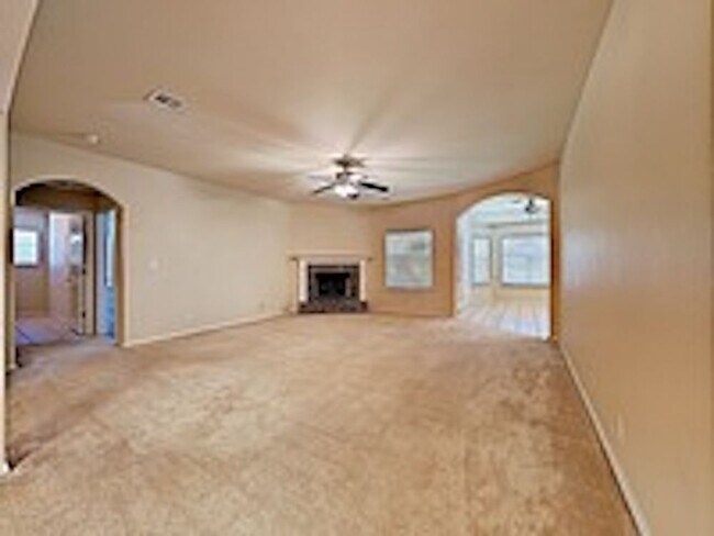 Building Photo - 5015 S 195th E Pl