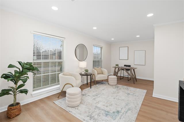 Building Photo - 8822 Miami Dr